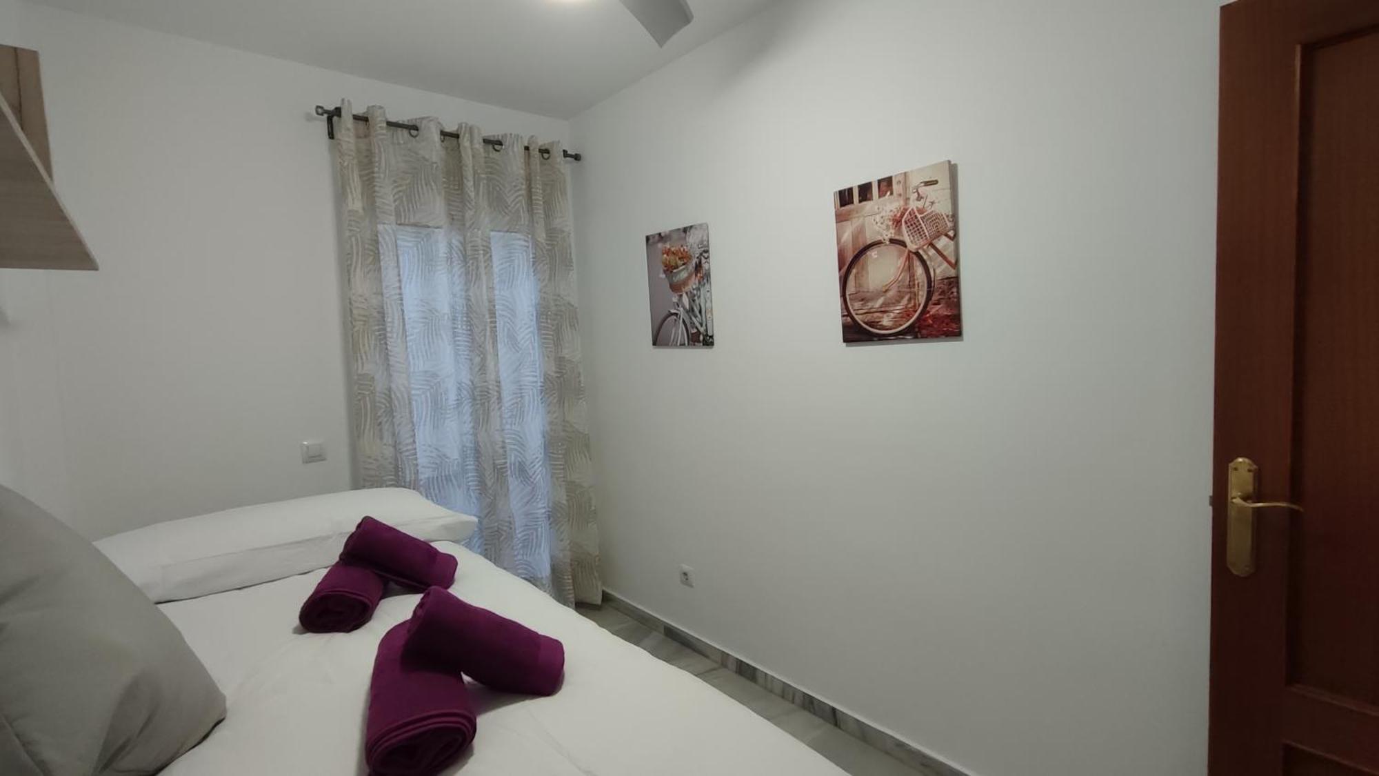 Apartamentos Seneca Junto Al Centro Málaga Exterior foto